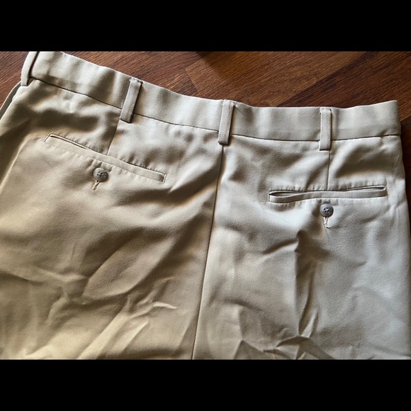 Haggar Pants 36x32 - Picture 10 of 12